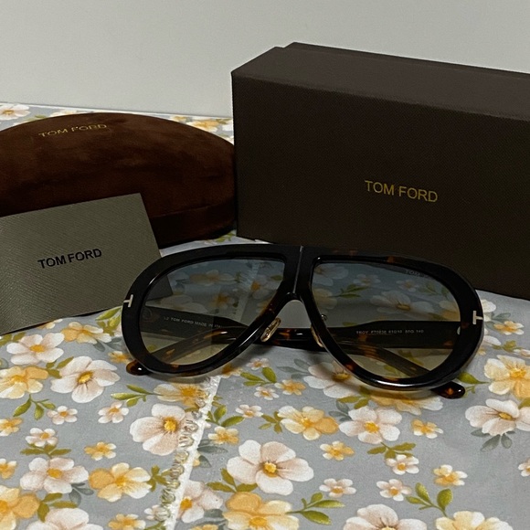 Tom Ford Accessories - Tom Blue and Yellow Lens
Sunglasses
